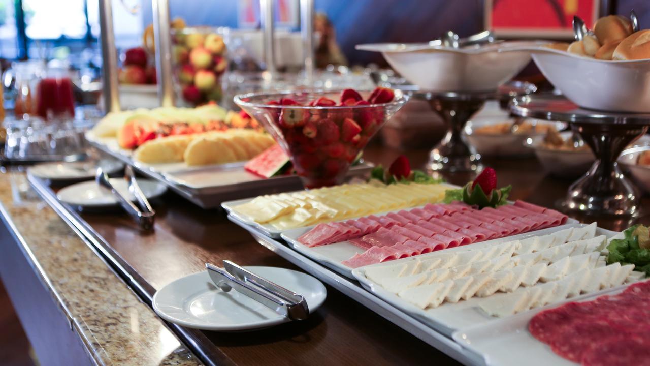 Hotel Bristol Metropolitan Curitiba Centro Zewnętrze zdjęcie